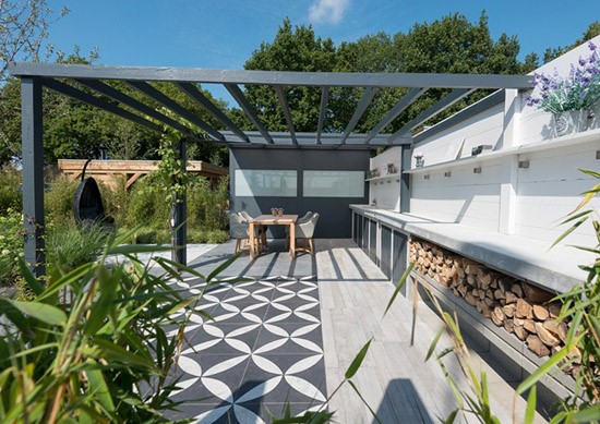 binnen buiten tuinen ijzeren veranda tegels met motief hout gras soorten